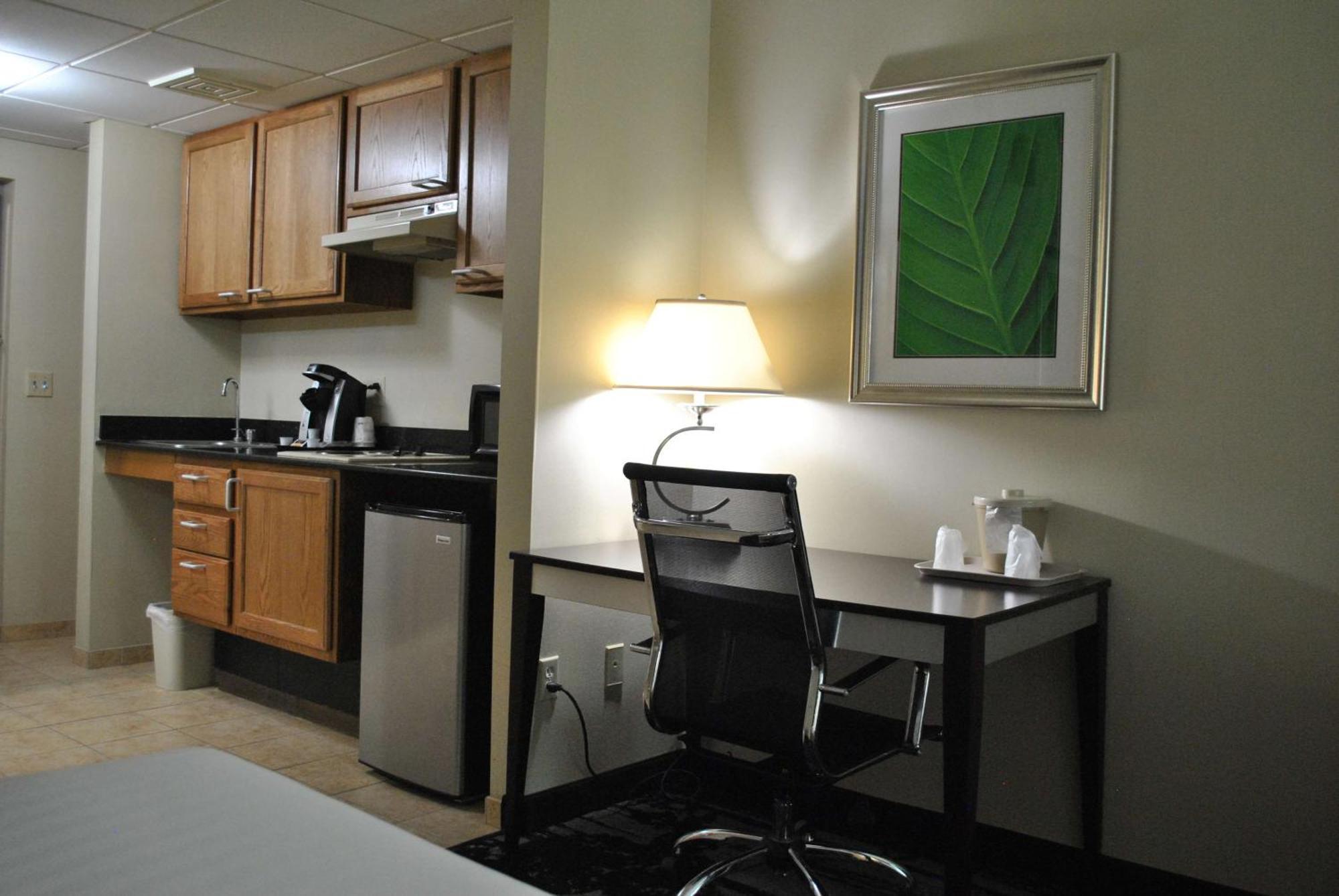 Best Western Owego Inn Buitenkant foto